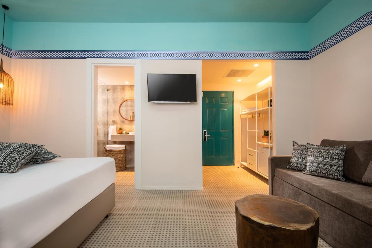 Double Room with Private Pool and Garden