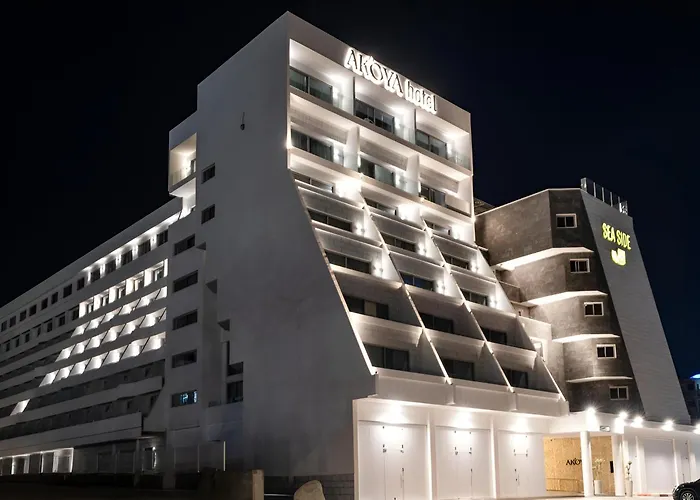 Nathan'S Suites On The Beach